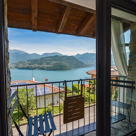 Di Iseo - View House *